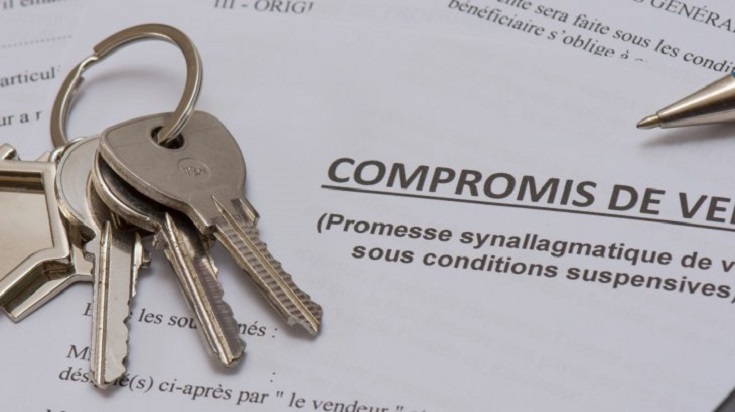 Compromis de vente immobilier entre acheteur et vendeur avant signature chez le notaire